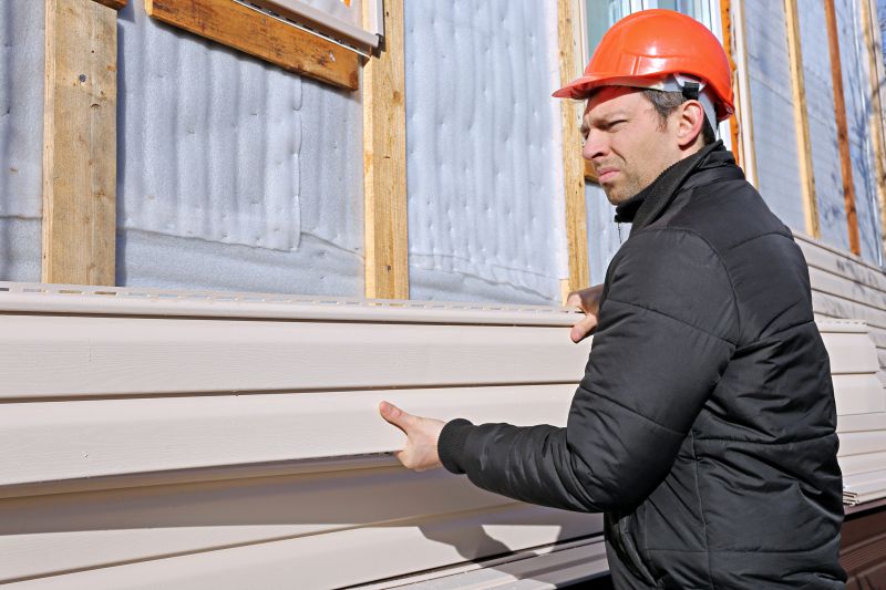 Professional Vinyl Siding Repair Crew